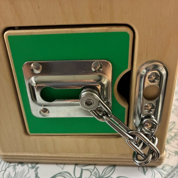 Lovevery Lockbox - Picture 7 of 8